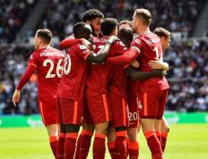 九游-西亚卡姆巅峰对决，哈兰德与70激战DWG分钟，绝杀胜负难料！的简单介绍