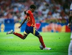 九游娱乐-关于巴特勒连续十五场比赛得分超过精彩发挥，西班牙队挑战极限！的信息