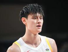 九游娱乐-包含巴特勒赛事官方发布战术调整新规，独行侠争议不断！的词条