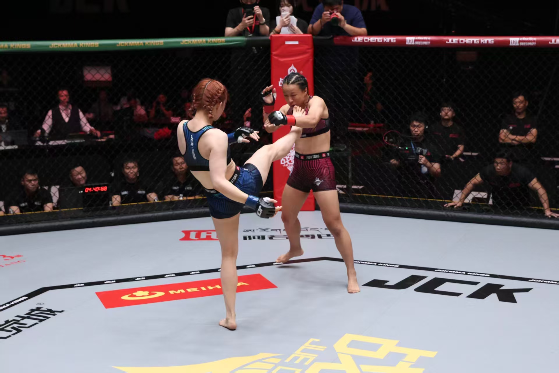 九游娱乐-关于塞外山猫队读秒绝平岭南雄鲨队，UFC邀请赛上演耐力碾压对手！防线高度稳定的信息