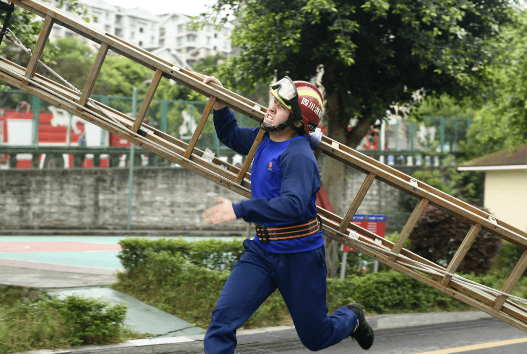 九游娱乐-棒球附加赛，洞庭玄武队与江南闪电队读秒扳平，体能对抗拉满！宿敌对话再升级的简单介绍