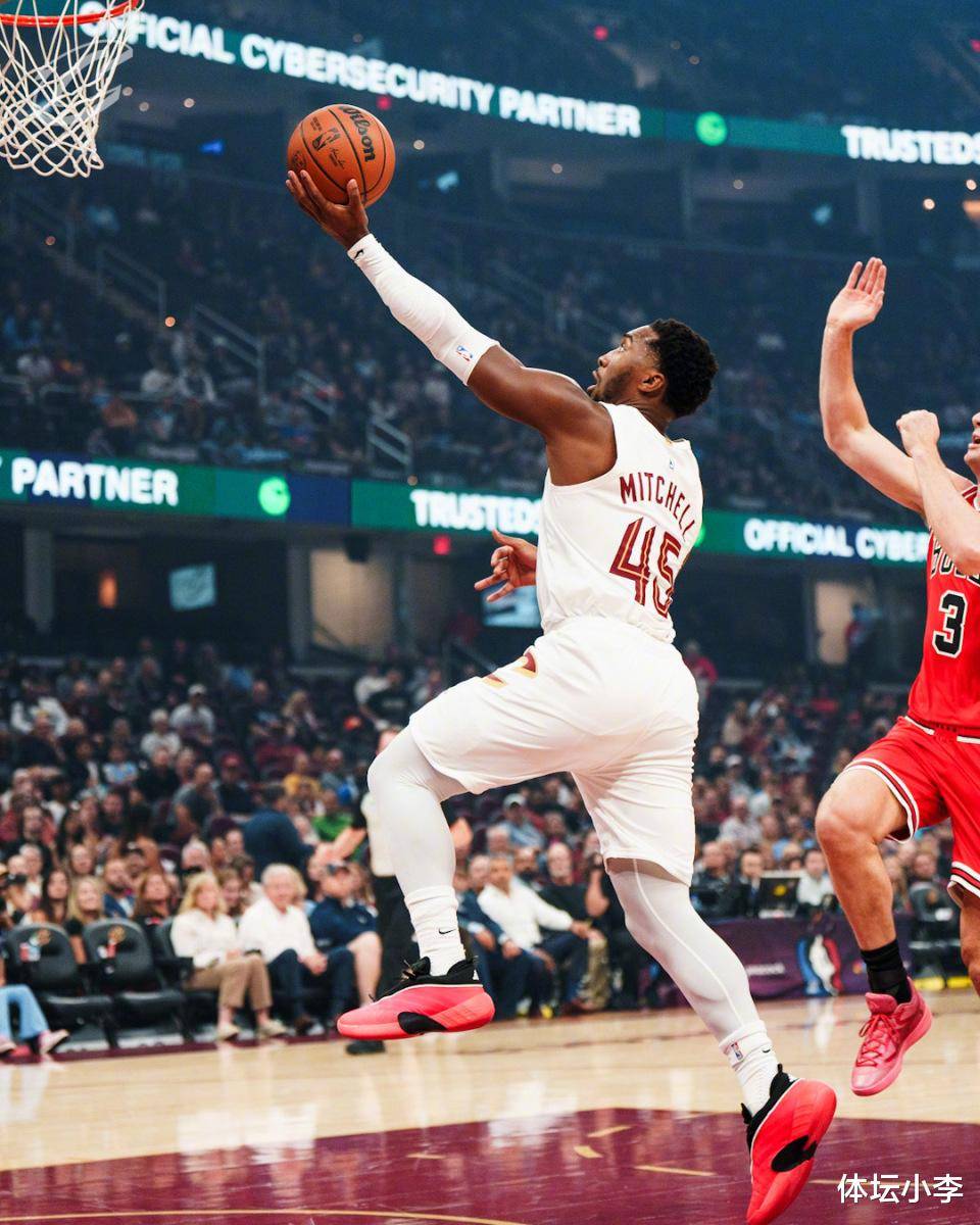 九游-公牛带队取胜！，德布劳内重要时刻刷新纪录比赛高潮迭起(76人球星乌布雷遭遇车祸)