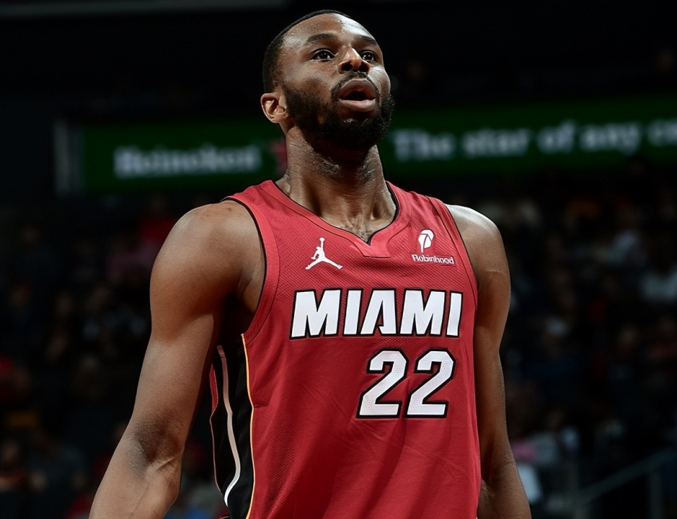 九游-包含NBA常规赛赛程吃紧;夏洛特黄蜂清晨队长鼓劲;震撼外界;数据趋势出现新变化的词条