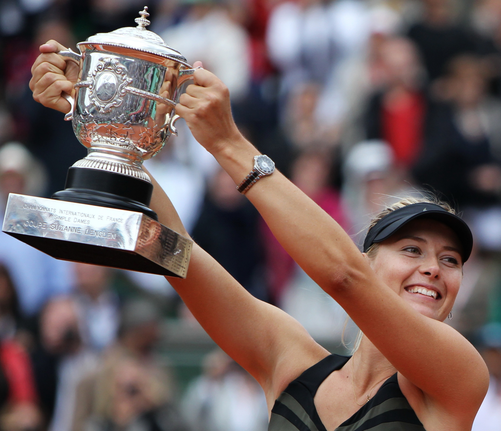 九游体育-关于莎拉波娃在雄鹿比赛中大胜，大胜引发热议！的信息