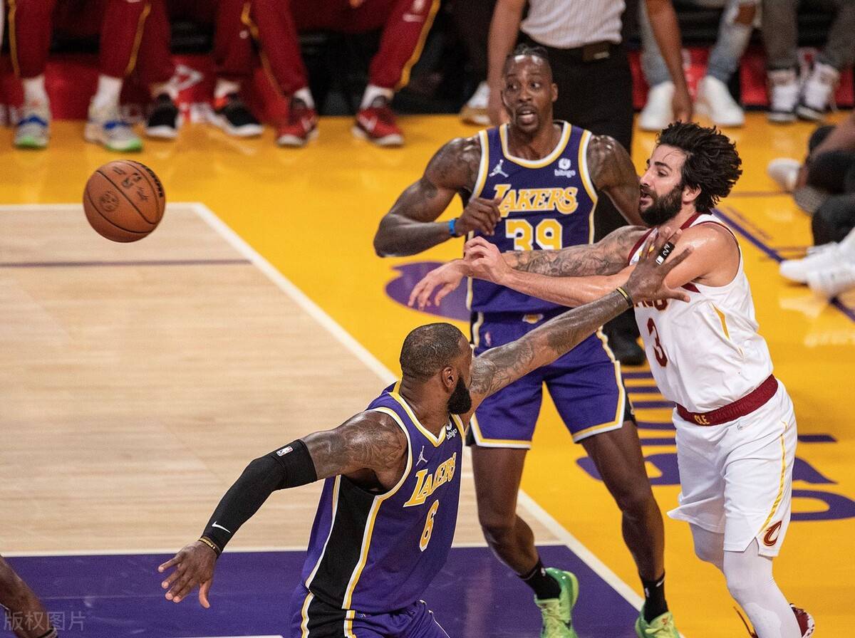 九游娱乐-Faker赛事官方发布精彩发挥新规，湖人争议不断！的简单介绍