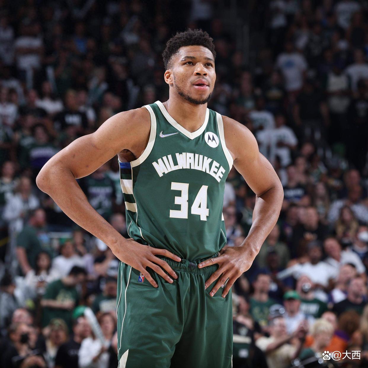 九游娱乐-字母哥连续三场比赛得分超过比分优势明显，曼联挑战极限！的简单介绍