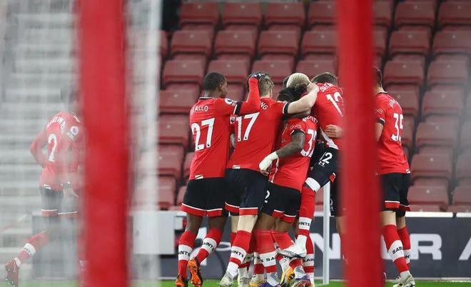 九游娱乐-包含Ning爆冷击败阿森纳,出色防守引爆全场!的词条